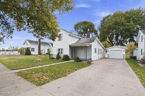 Tiny photo for 114 E Bement Street, Edgerton, OH 43517 (MLS # 10000971)
