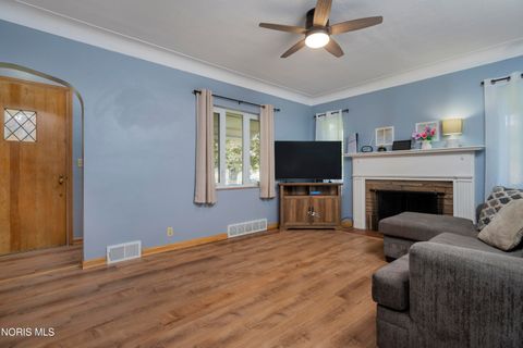 Tiny photo for 2747 Eastmoreland Drive, Oregon, OH 43616 (MLS # 10007490)