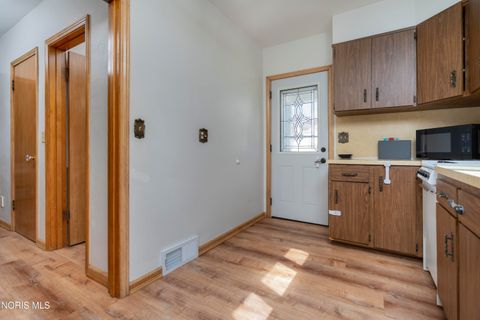 Tiny photo for 2747 Eastmoreland Drive, Oregon, OH 43616 (MLS # 10007490)