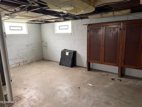 Tiny photo for 2189 Mellwood Avenue, Toledo, OH 43613 (MLS # 10007695)