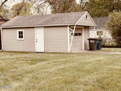 Tiny photo for 2189 Mellwood Avenue, Toledo, OH 43613 (MLS # 10007695)