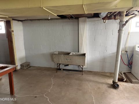 Tiny photo for 2189 Mellwood Avenue, Toledo, OH 43613 (MLS # 10007695)