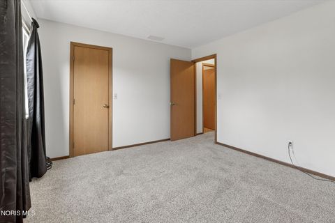 Tiny photo for 2009 Willowhill Lane, Toledo, OH 43615 (MLS # 10004578)