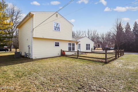Tiny photo for 2009 Willowhill Lane, Toledo, OH 43615 (MLS # 10004578)