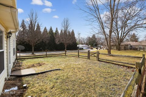 Tiny photo for 2009 Willowhill Lane, Toledo, OH 43615 (MLS # 10004578)
