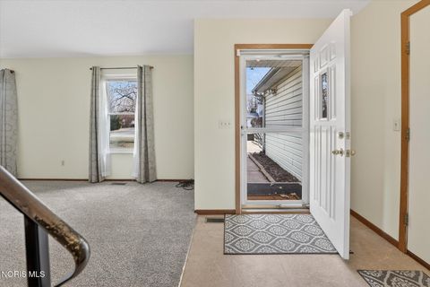 Tiny photo for 2009 Willowhill Lane, Toledo, OH 43615 (MLS # 10004578)