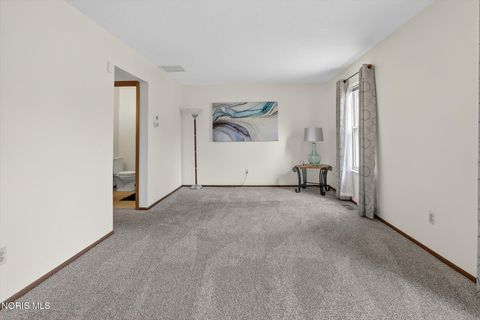 Tiny photo for 2009 Willowhill Lane, Toledo, OH 43615 (MLS # 10004578)