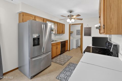 Tiny photo for 2009 Willowhill Lane, Toledo, OH 43615 (MLS # 10004578)