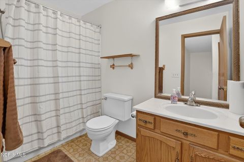 Tiny photo for 2009 Willowhill Lane, Toledo, OH 43615 (MLS # 10004578)