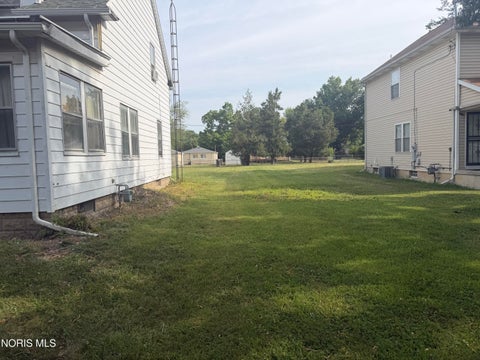 Tiny photo for 1833 Clay Avenue, Toledo, OH 43608 (MLS # 10012505)