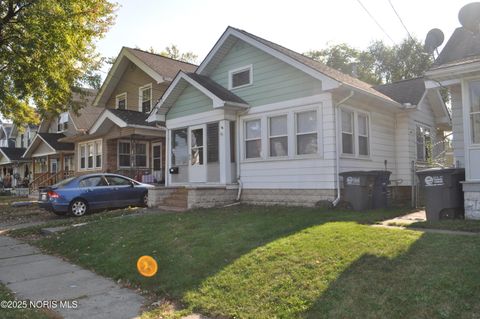 Tiny photo for 128 Carbon Street, Toledo, OH 43605 (MLS # 10000134)