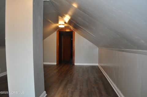 Tiny photo for 128 Carbon Street, Toledo, OH 43605 (MLS # 10000134)