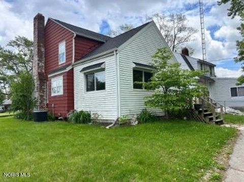 Tiny photo for 1027 Secor Road, Toledo, OH 43607 (MLS # 10006827)