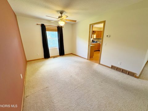 Tiny photo for 1014 Partridge Lane, Bowling Green, OH 43402 (MLS # 10007571)