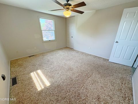 Tiny photo for 1014 Partridge Lane, Bowling Green, OH 43402 (MLS # 10007571)