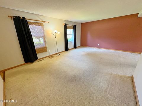 Tiny photo for 1014 Partridge Lane, Bowling Green, OH 43402 (MLS # 10007571)