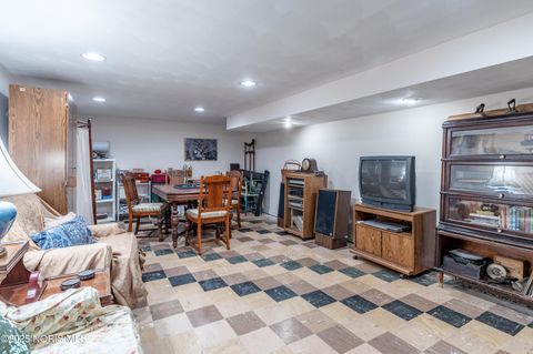 Tiny photo for 2647 Pemberton Drive, Toledo, OH 43606 (MLS # 10000591)