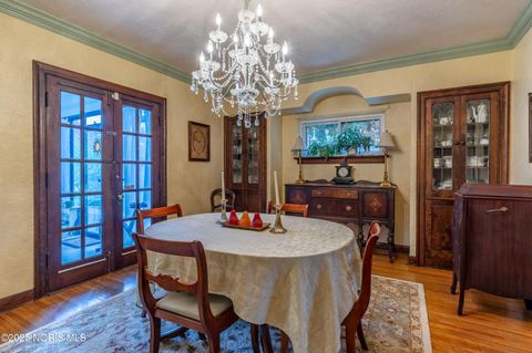 Tiny photo for 2647 Pemberton Drive, Toledo, OH 43606 (MLS # 10000591)