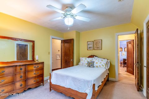 Tiny photo for 2647 Pemberton Drive, Toledo, OH 43606 (MLS # 10000591)