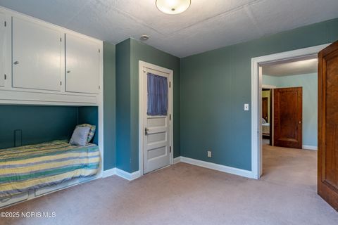 Tiny photo for 2647 Pemberton Drive, Toledo, OH 43606 (MLS # 10000591)