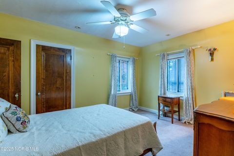 Tiny photo for 2647 Pemberton Drive, Toledo, OH 43606 (MLS # 10000591)