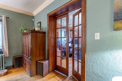 Tiny photo for 2647 Pemberton Drive, Toledo, OH 43606 (MLS # 10000591)