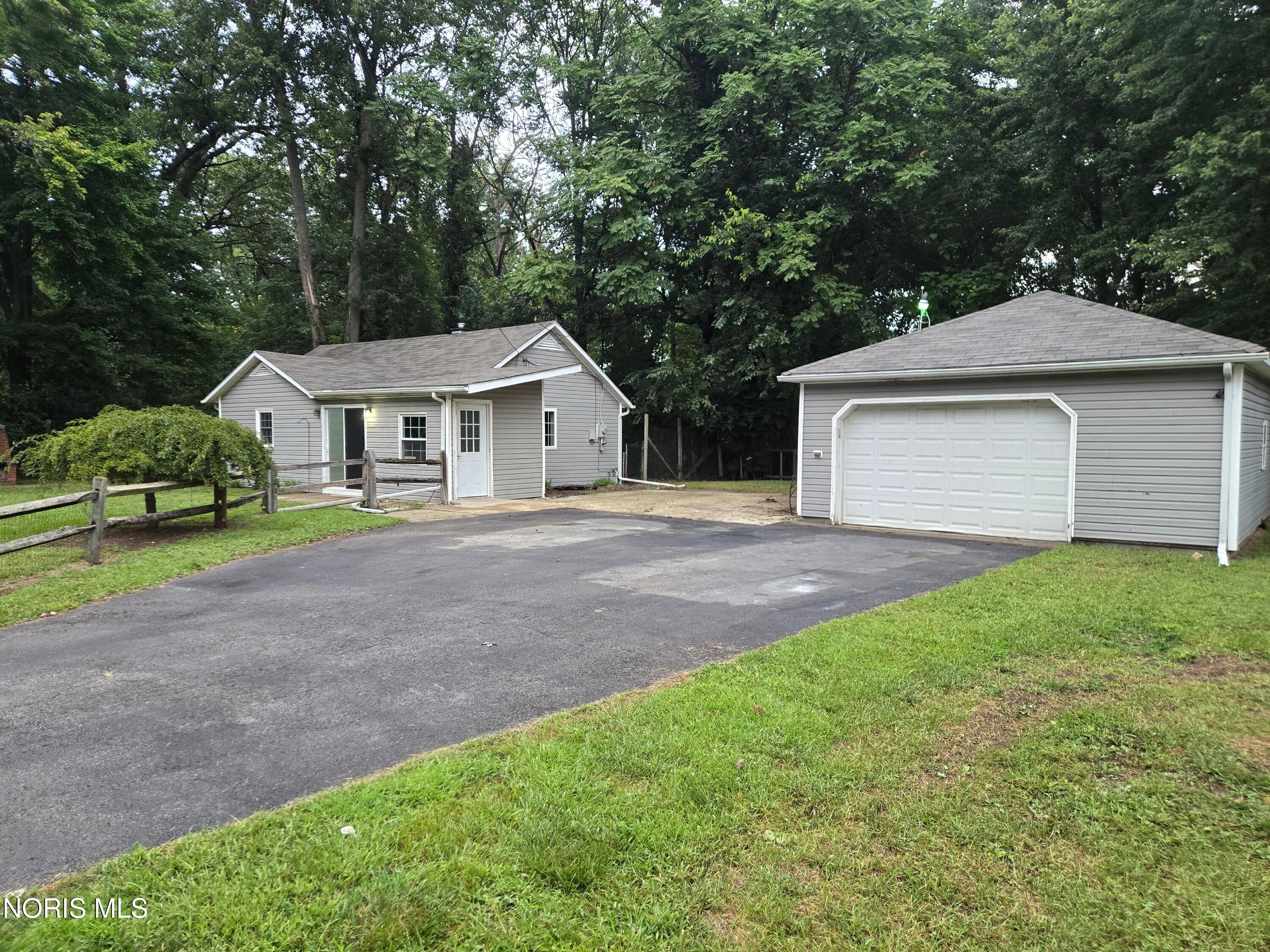 727 Countway Road