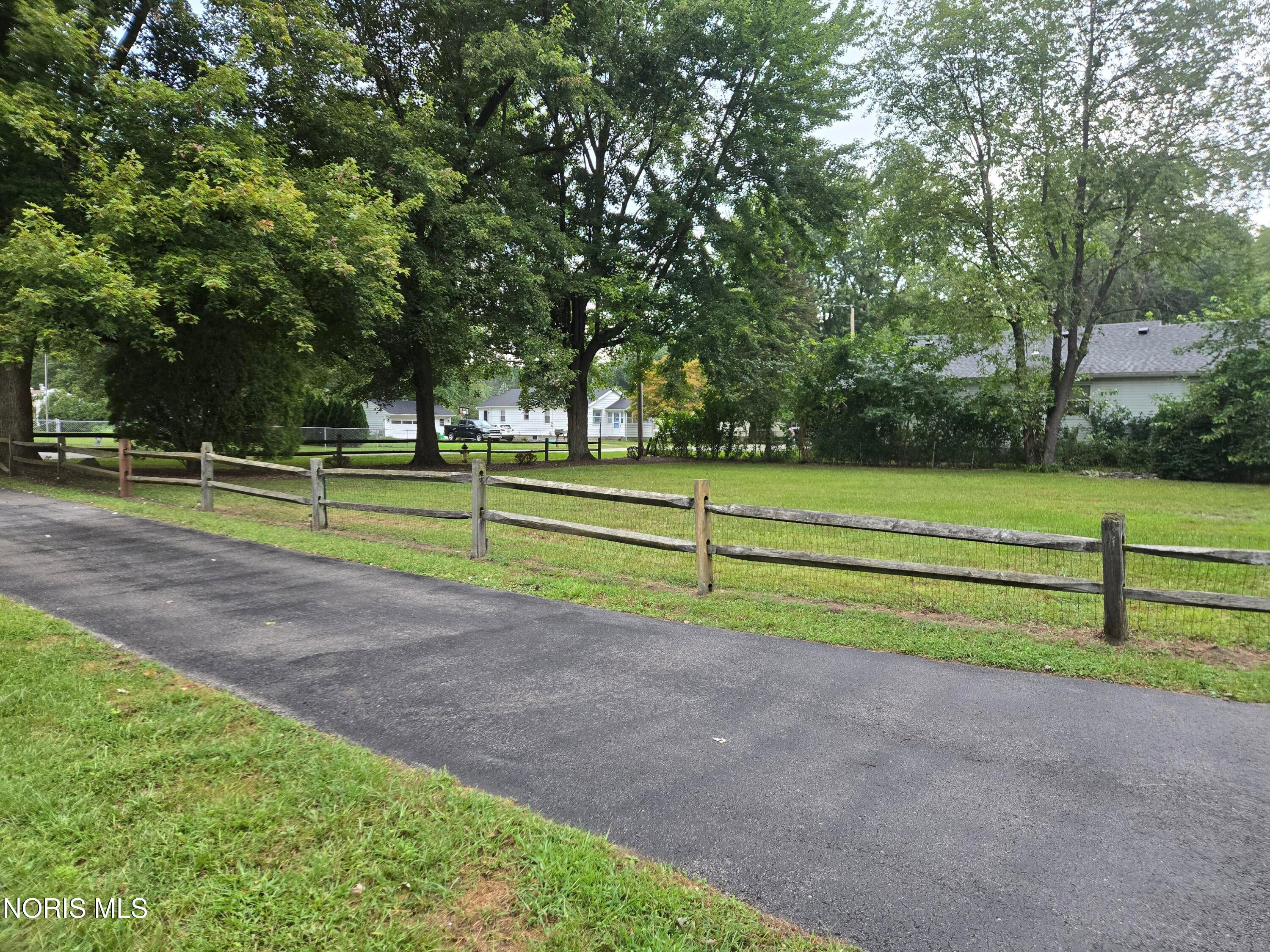 727 Countway Road