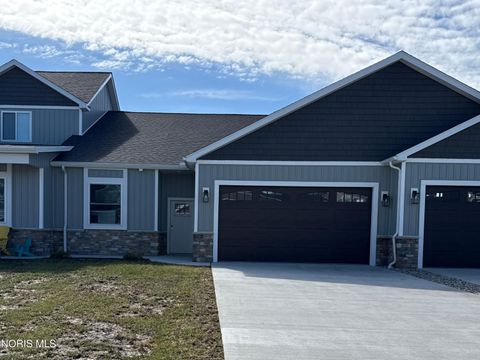 Homes For Sale - 236 South Bridge Road<br/> Wood County, Northwood, OH 43619