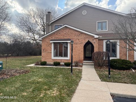 Condo For Sale - 11085 Riverbend Court #11085<br/> Perrysburg, OH 43551