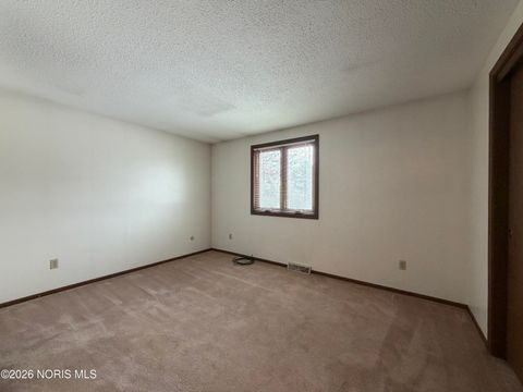 Tiny photo for 11085 Riverbend Court #11085, Perrysburg, OH 43551 (MLS # 10003493)