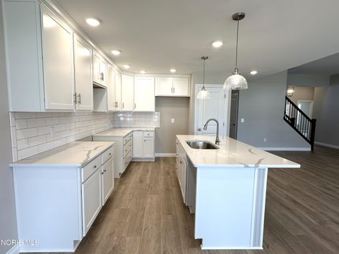 Tiny photo for 15030 Stonebridge Lane, Perrysburg, OH 43551 (MLS # 10006132)