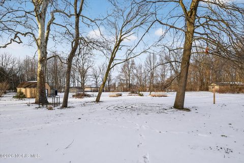 Tiny photo for 17884 Euler Road, Bowling Green, OH 43402 (MLS # 10003360)