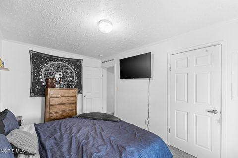 Tiny photo for 823 Bugner Street, Fostoria, OH 44830 (MLS # 10005349)