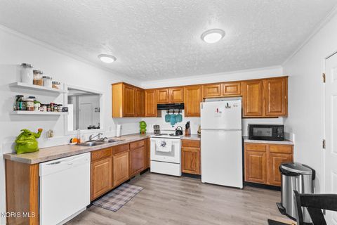 Tiny photo for 823 Bugner Street, Fostoria, OH 44830 (MLS # 10005349)