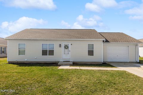 Photo of 823 Bugner Street, Fostoria, OH 44830 (MLS # 10005349)