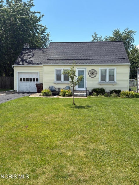 Photo of 124 Squires Street, Defiance, OH 43512 (MLS # 10009656)