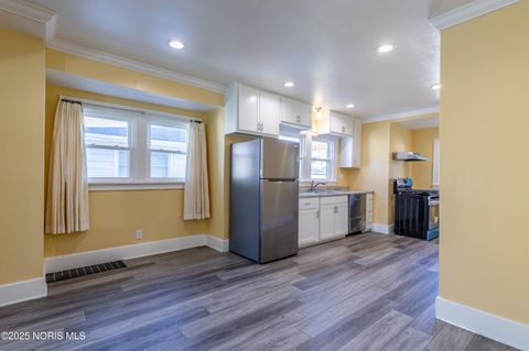 Tiny photo for 542 Eleanor Avenue, Toledo, OH 43612 (MLS # 10000881)