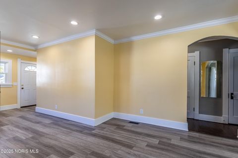 Tiny photo for 542 Eleanor Avenue, Toledo, OH 43612 (MLS # 10000881)