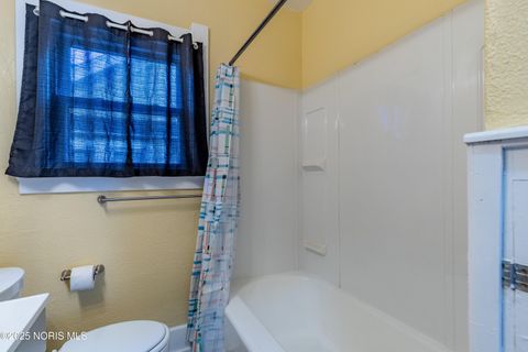 Tiny photo for 542 Eleanor Avenue, Toledo, OH 43612 (MLS # 10000881)