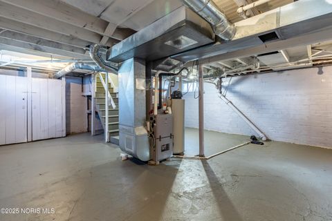 Tiny photo for 542 Eleanor Avenue, Toledo, OH 43612 (MLS # 10000881)