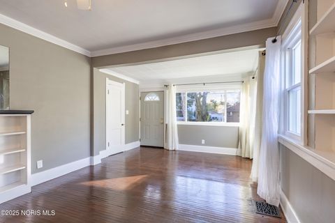 Tiny photo for 542 Eleanor Avenue, Toledo, OH 43612 (MLS # 10000881)