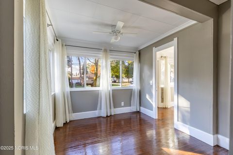 Tiny photo for 542 Eleanor Avenue, Toledo, OH 43612 (MLS # 10000881)