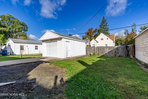 Tiny photo for 542 Eleanor Avenue, Toledo, OH 43612 (MLS # 10000881)