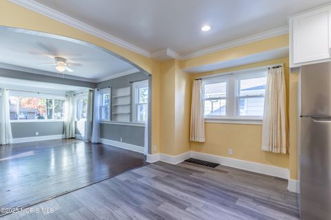 Tiny photo for 542 Eleanor Avenue, Toledo, OH 43612 (MLS # 10000881)