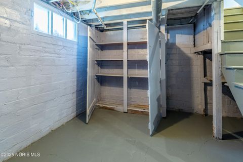 Tiny photo for 542 Eleanor Avenue, Toledo, OH 43612 (MLS # 10000881)