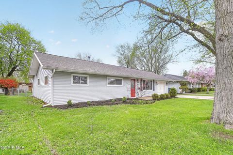 Tiny photo for 318 W South Boundary Street, Perrysburg, OH 43551 (MLS # 10006278)