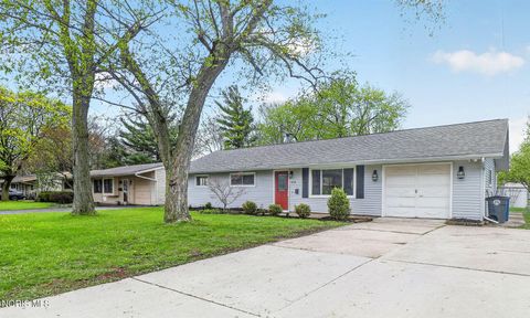 Tiny photo for 318 W South Boundary Street, Perrysburg, OH 43551 (MLS # 10006278)