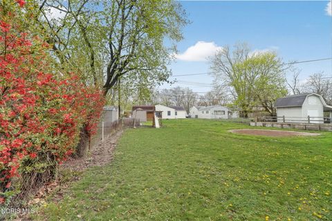 Tiny photo for 318 W South Boundary Street, Perrysburg, OH 43551 (MLS # 10006278)