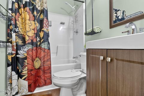 Tiny photo for 318 W South Boundary Street, Perrysburg, OH 43551 (MLS # 10006278)